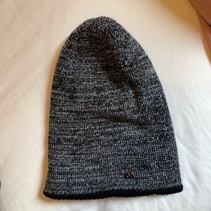 Lululemon reversible beanie
